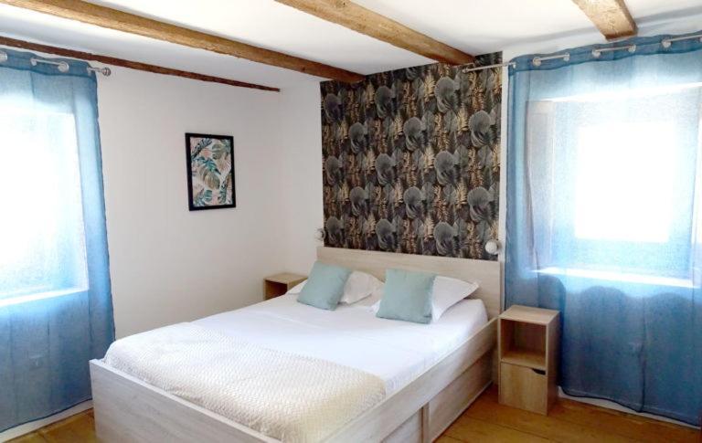 La Tour De Coron Hotel เบลเลย์ ภายนอก รูปภาพ